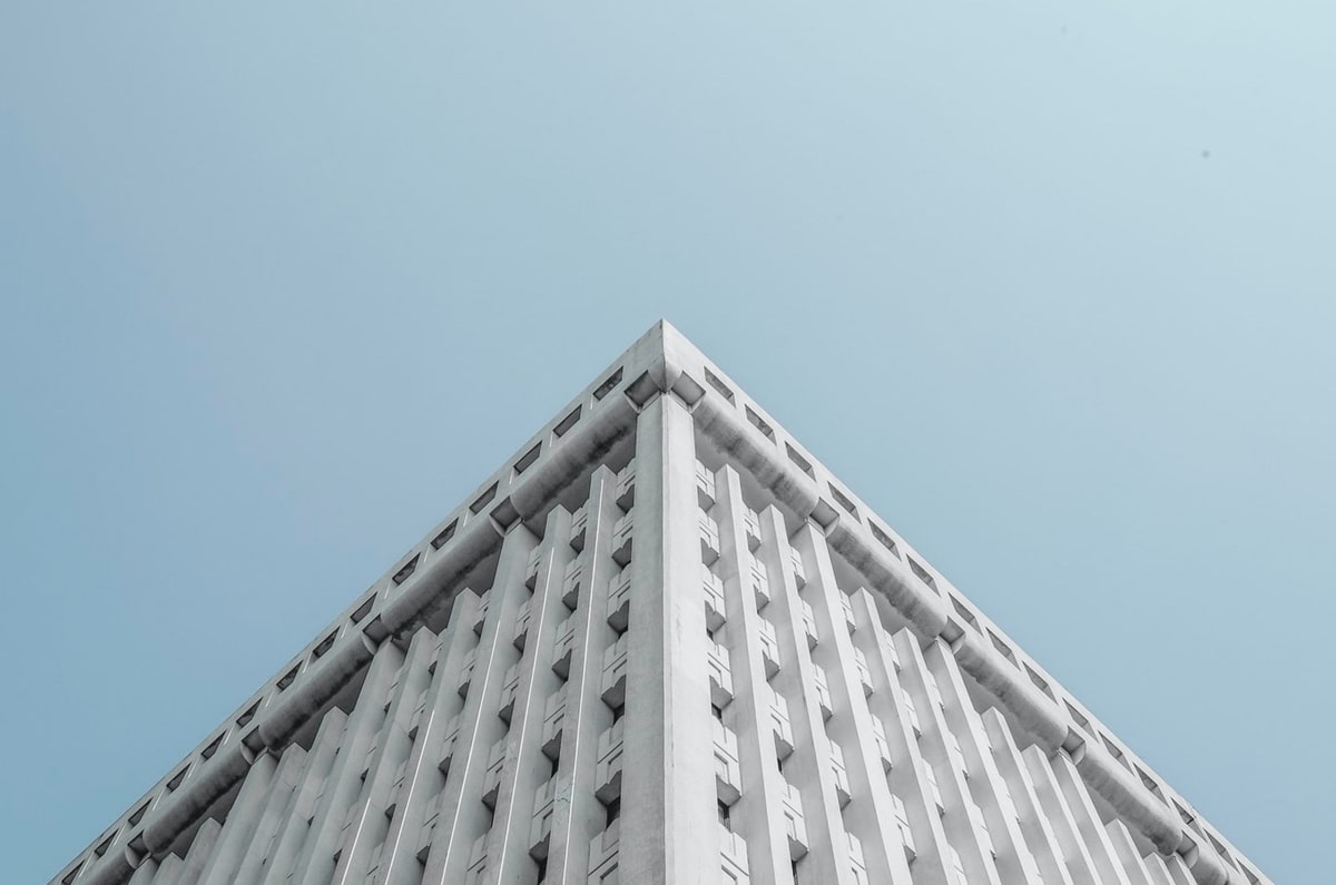 意甲媒体热议：米兰球员埃斯图皮尼安状态非常不稳，时而高光时而低迷